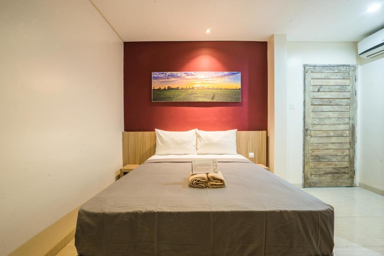 Life Puri Hotel Surabaya Gubeng Экстерьер фото
