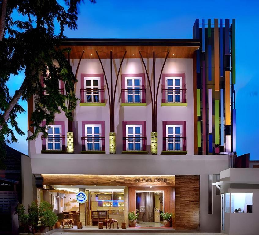 Life Puri Hotel Surabaya Gubeng Экстерьер фото