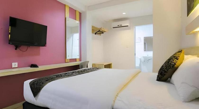 Life Puri Hotel Surabaya Gubeng Экстерьер фото