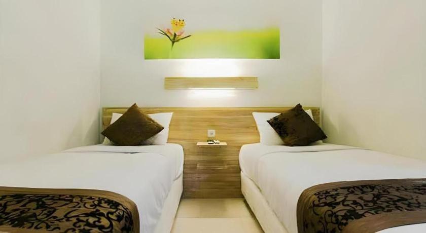 Life Puri Hotel Surabaya Gubeng Экстерьер фото